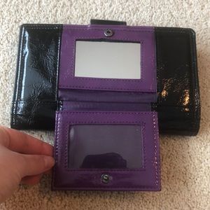 Kenneth Cole Reaction Bags - Kenneth Cole Reaction Purple/Black Wallet Kenneth Cole Reaction Bags - Kenneth Cole Reaction Purple/Black Wallet